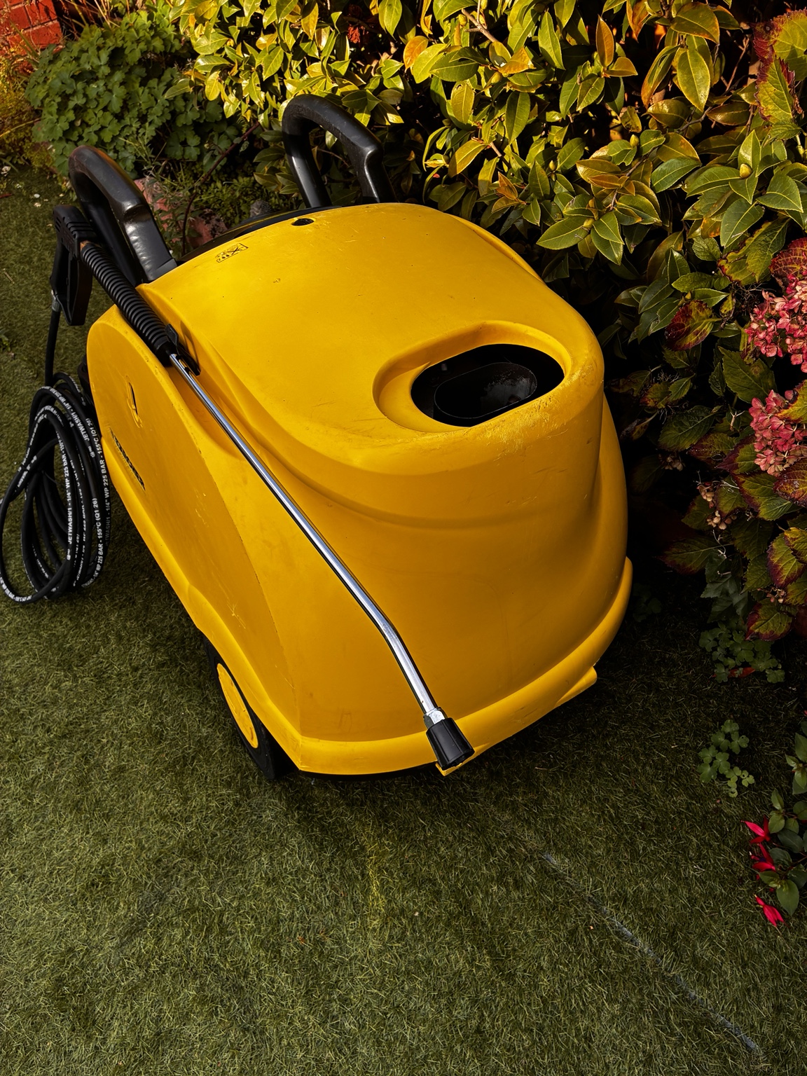 Kärcher HDS 601 C Eco Yellow · clean machine, view 2